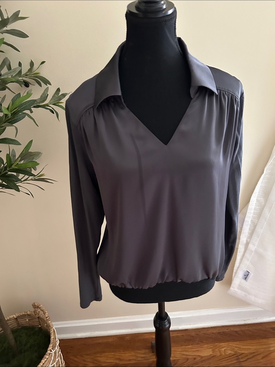 White House Black Market Tops - White House Black Market Charcoal V-Neck Long Sleeve Blouse